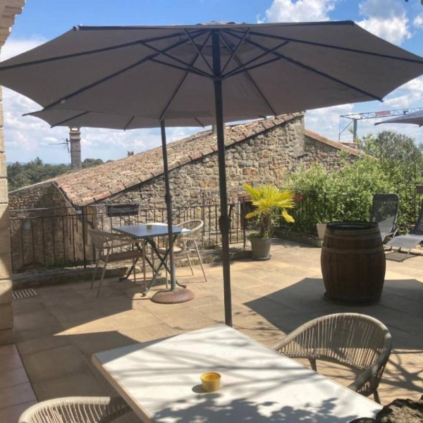 L'Hôtel - Aux Vieux Arceaux - restaurant MERCUER - Hôtel Prades - Restaurant Prades - Restaurant Prades